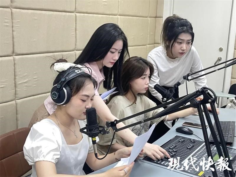 https://app.xdplus.cn/pic/2024-05/17/38594_cb7a84bc-1e24-4103-ab11-da88c2dbd287.jpg.2